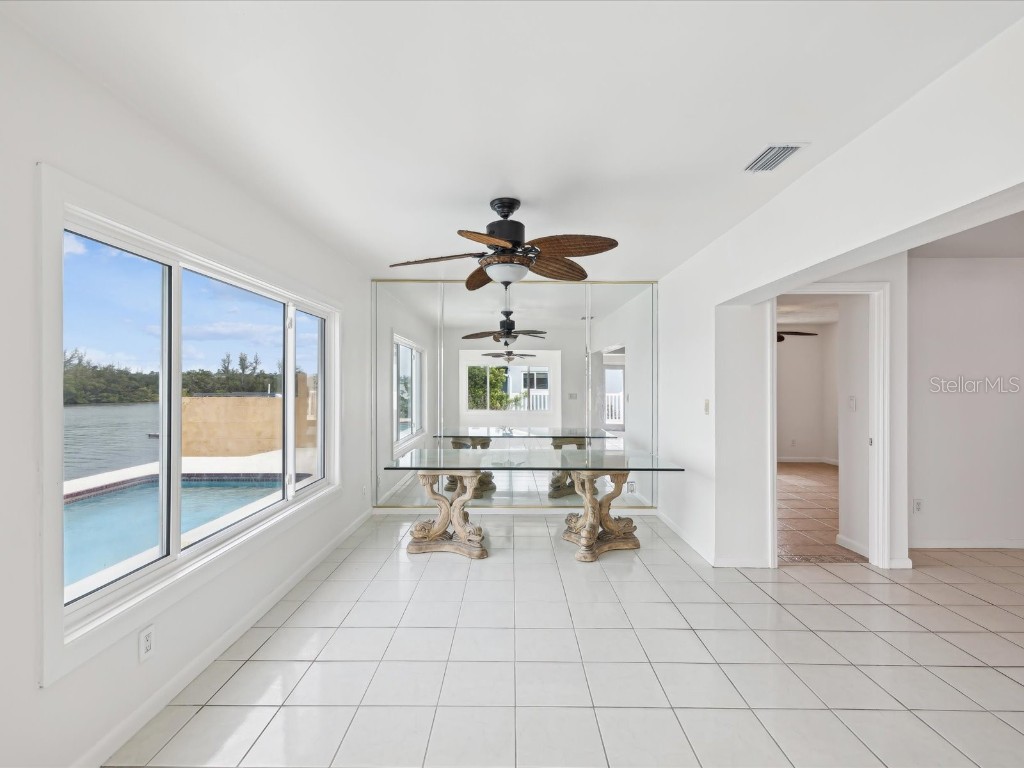 11549 48th Avenue N Saint Petersburg FL 33708 TB8456178 image16