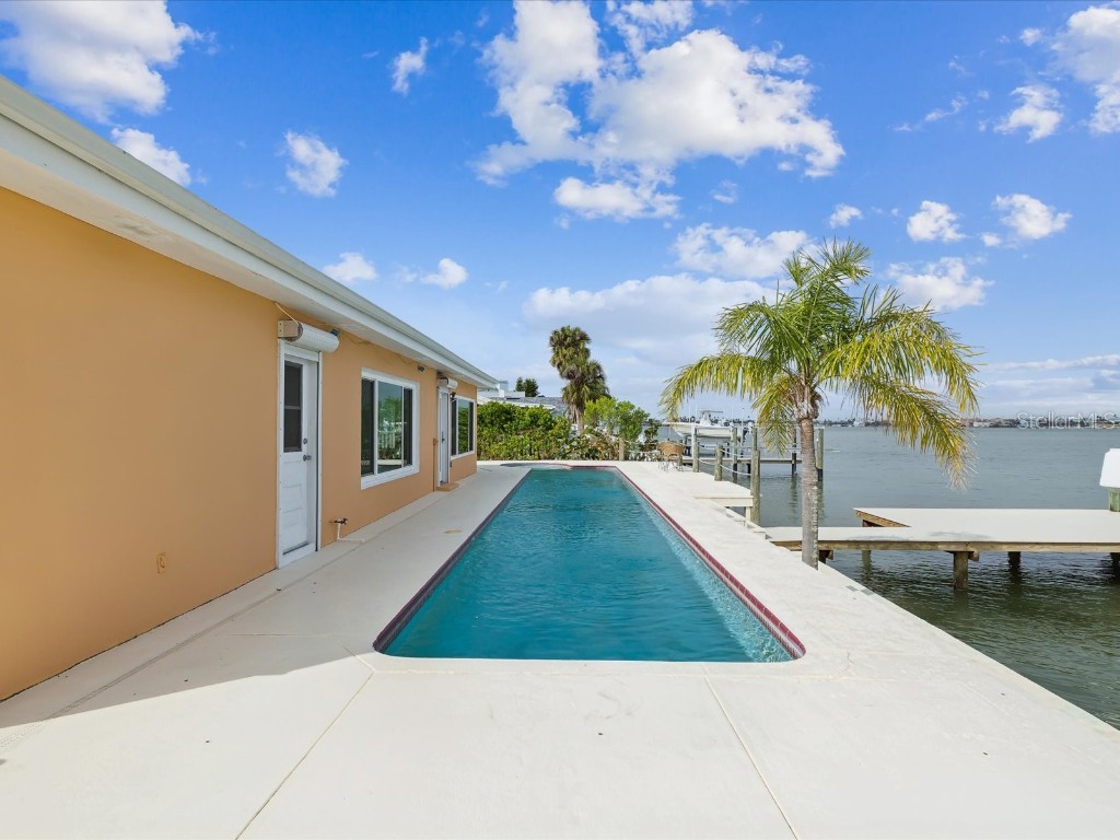 11549 48th Avenue N Saint Petersburg FL 33708 TB8456178 image22