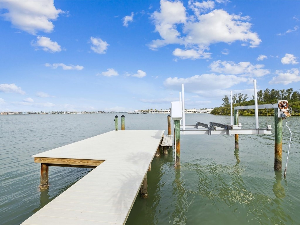 11549 48th Avenue N Saint Petersburg FL 33708 TB8456178 image26