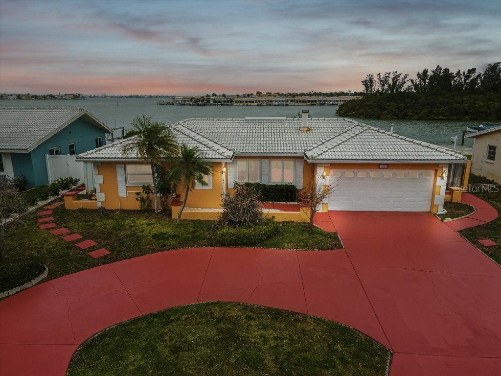 11549 48th Avenue N Saint Petersburg FL 33708 TB8456178 image32