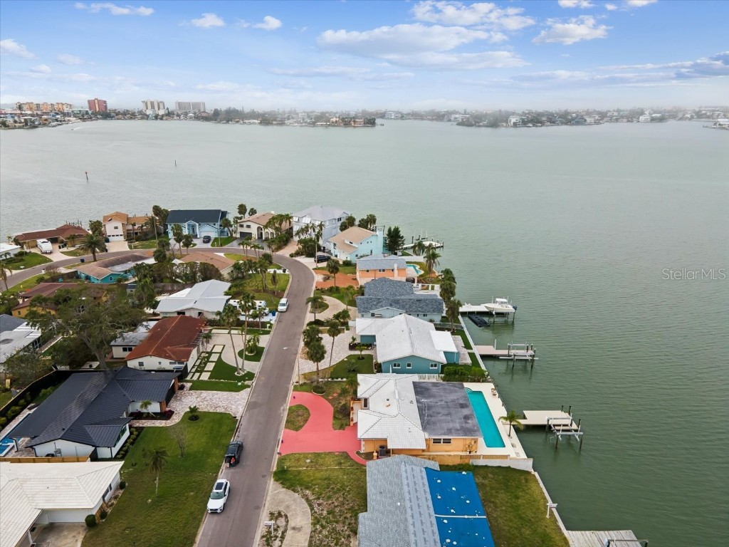 11549 48th Avenue N Saint Petersburg FL 33708 TB8456178 image5