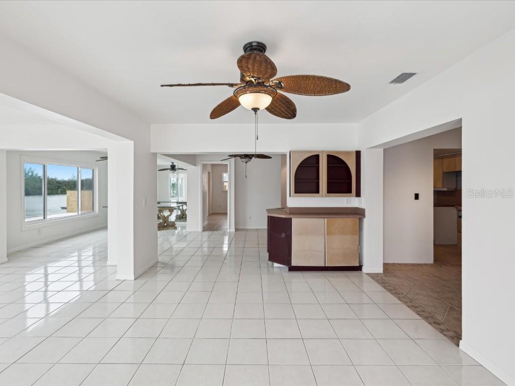 11549 48th Avenue N Saint Petersburg FL 33708 TB8456178 image9