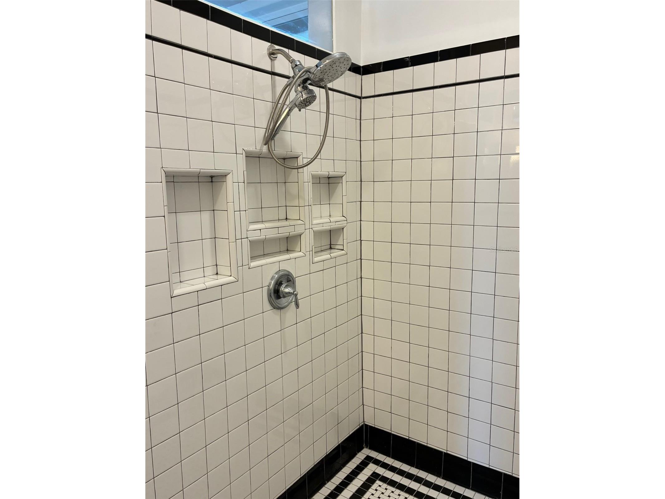 1155 53rd Avenue N Saint Petersburg FL 33703 TB8508439 image41