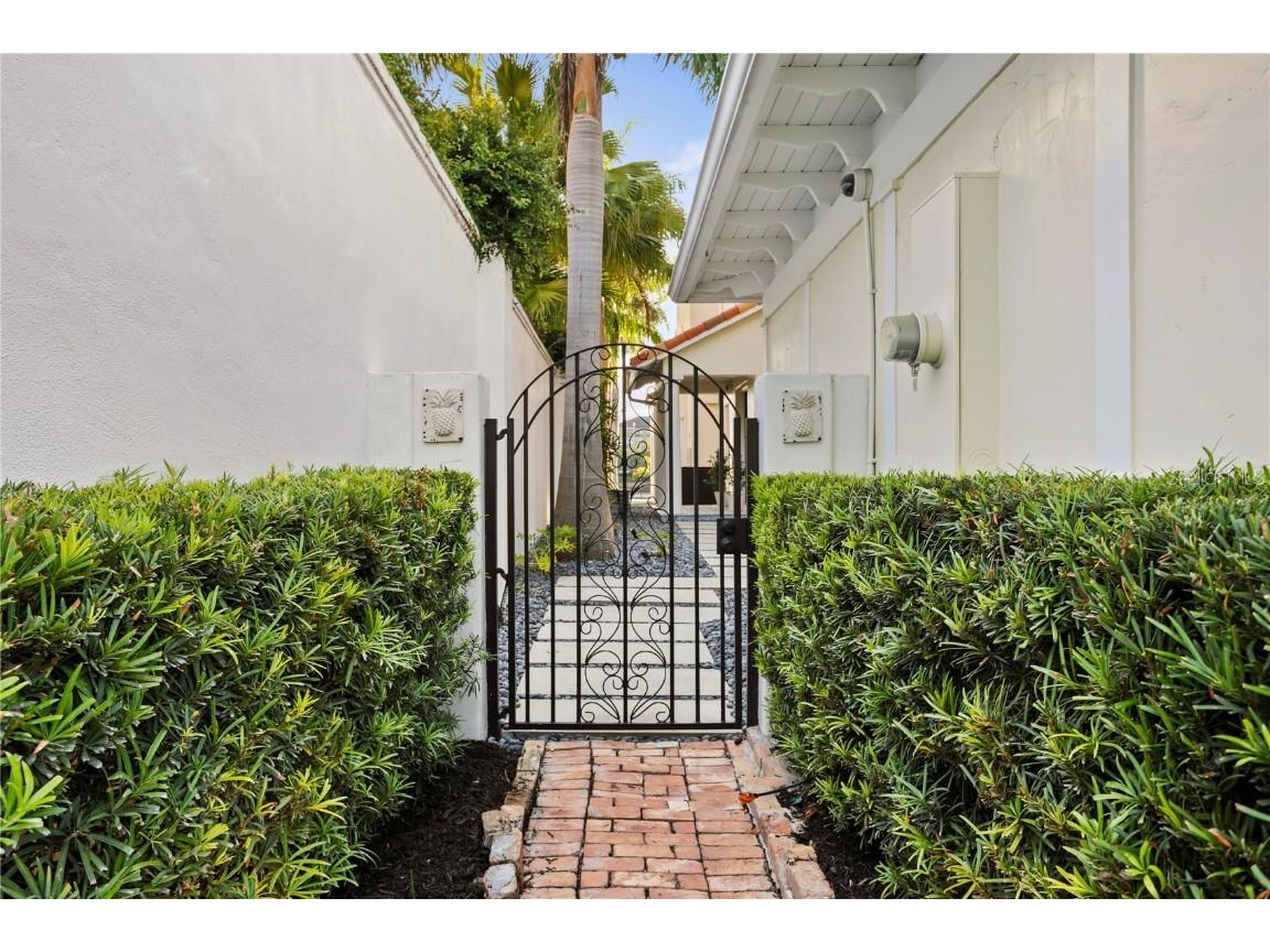 1155 Abbeys Way Tampa FL 33602 - SEDDON CHANNEL TB8409679 image4