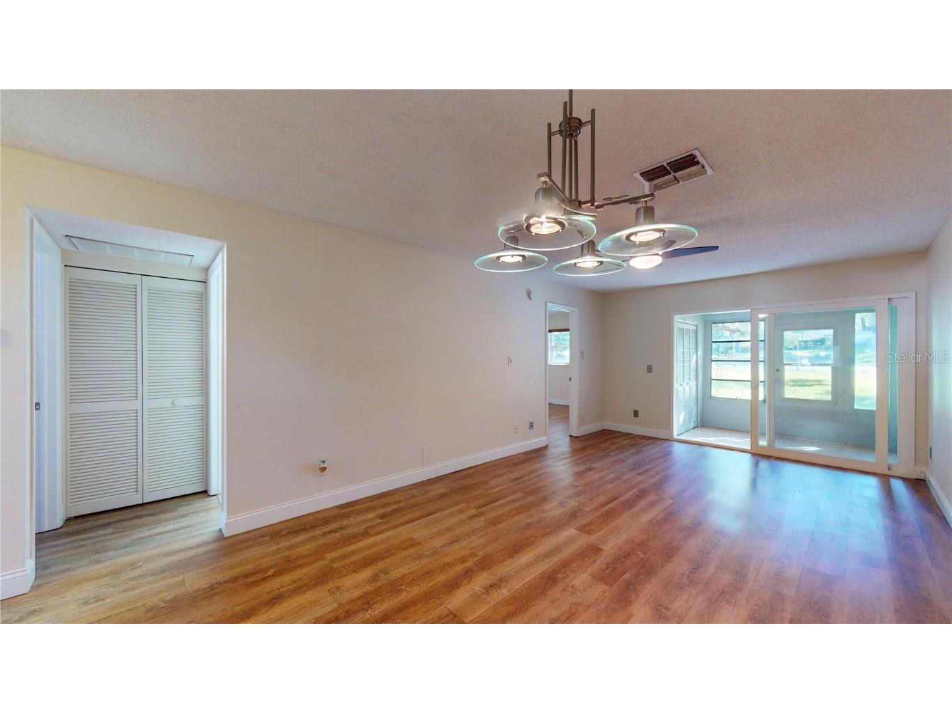 1155 Montrose Place Dunedin FL 34698 TB8448932 image3