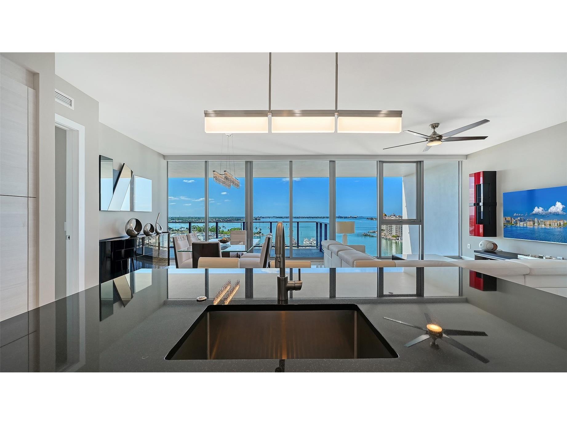 1155 N Gulfstream Avenue #1107 Sarasota FL 34236 - SARASOTA BAY / MARINA JACK A4689252 image21