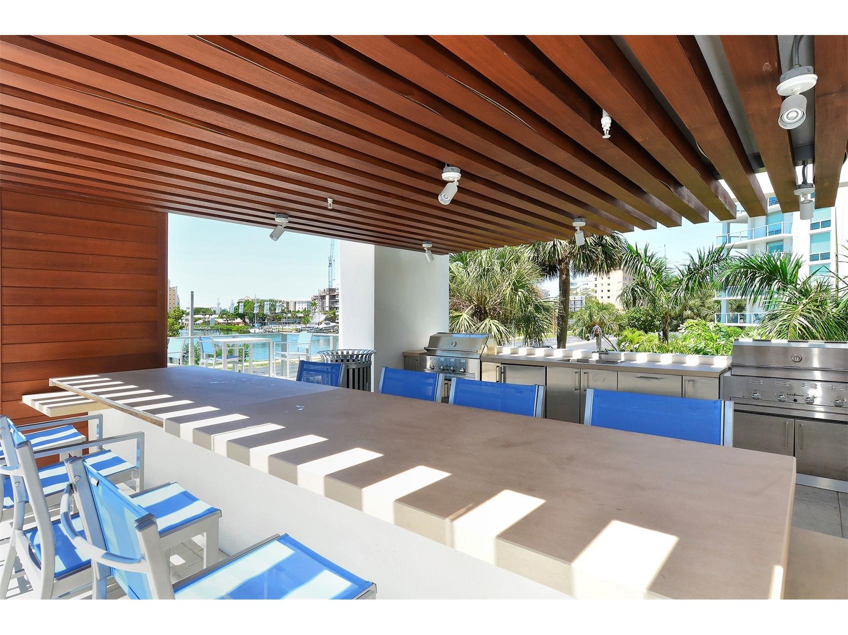 1155 N Gulfstream Avenue #1107 Sarasota FL 34236 - SARASOTA BAY / MARINA JACK A4695781 image56