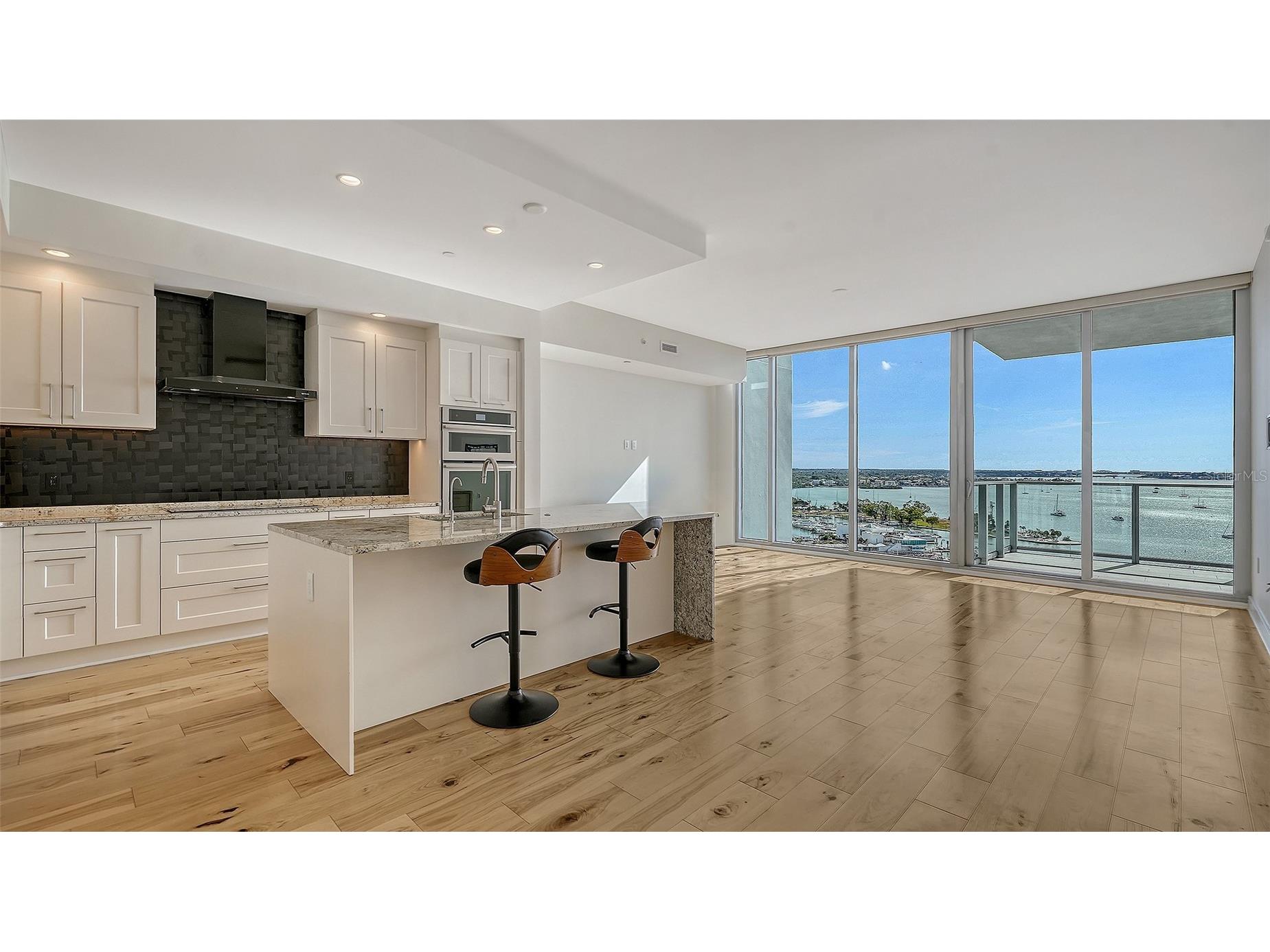 1155 N Gulfstream Avenue #1506 Sarasota FL 34236 - SARASOTA BAY A4676218 image5