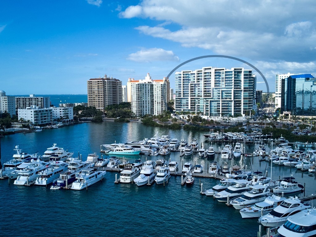 1155 N Gulfstream Avenue #1607 Sarasota FL 34236 A4592726 image1