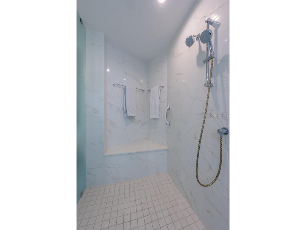 1155 N Gulfstream Avenue #1607 Sarasota FL 34236 A4664961 image32