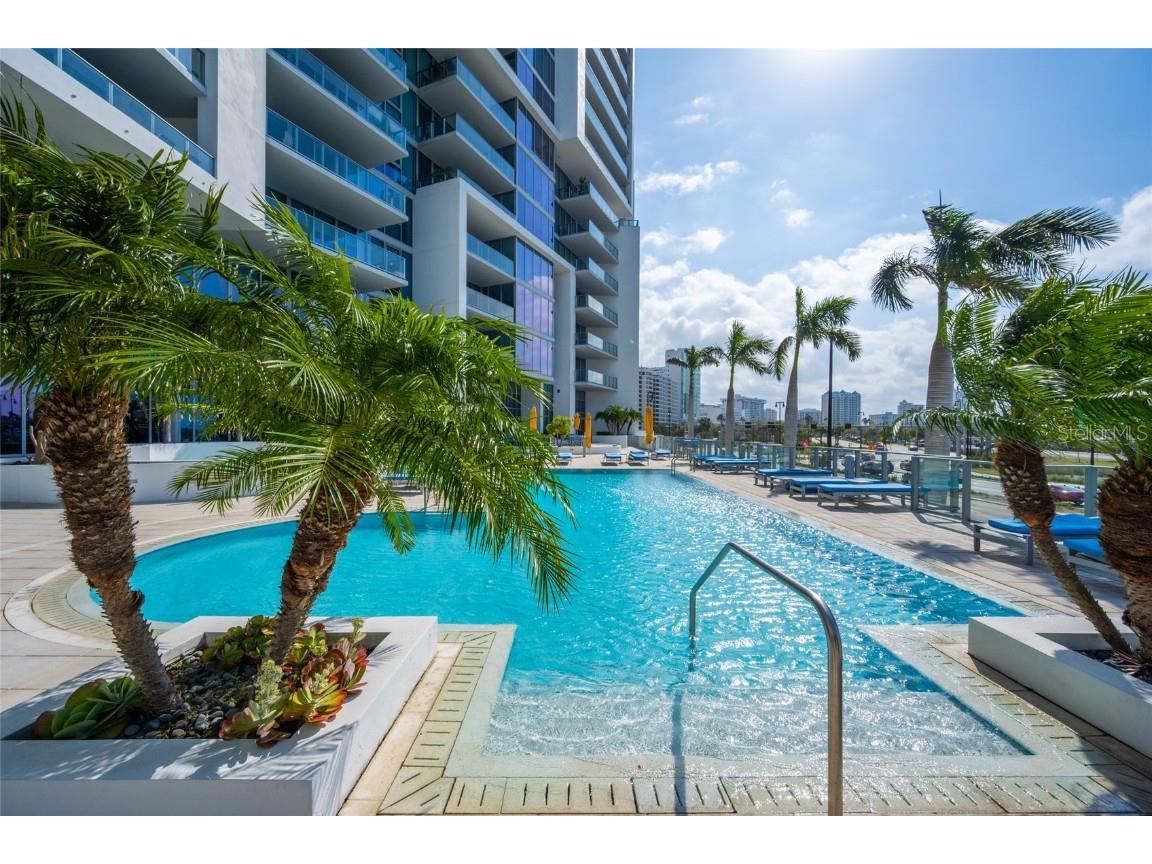 1155 N Gulfstream Avenue #1607 Sarasota FL 34236 A4664961 image46