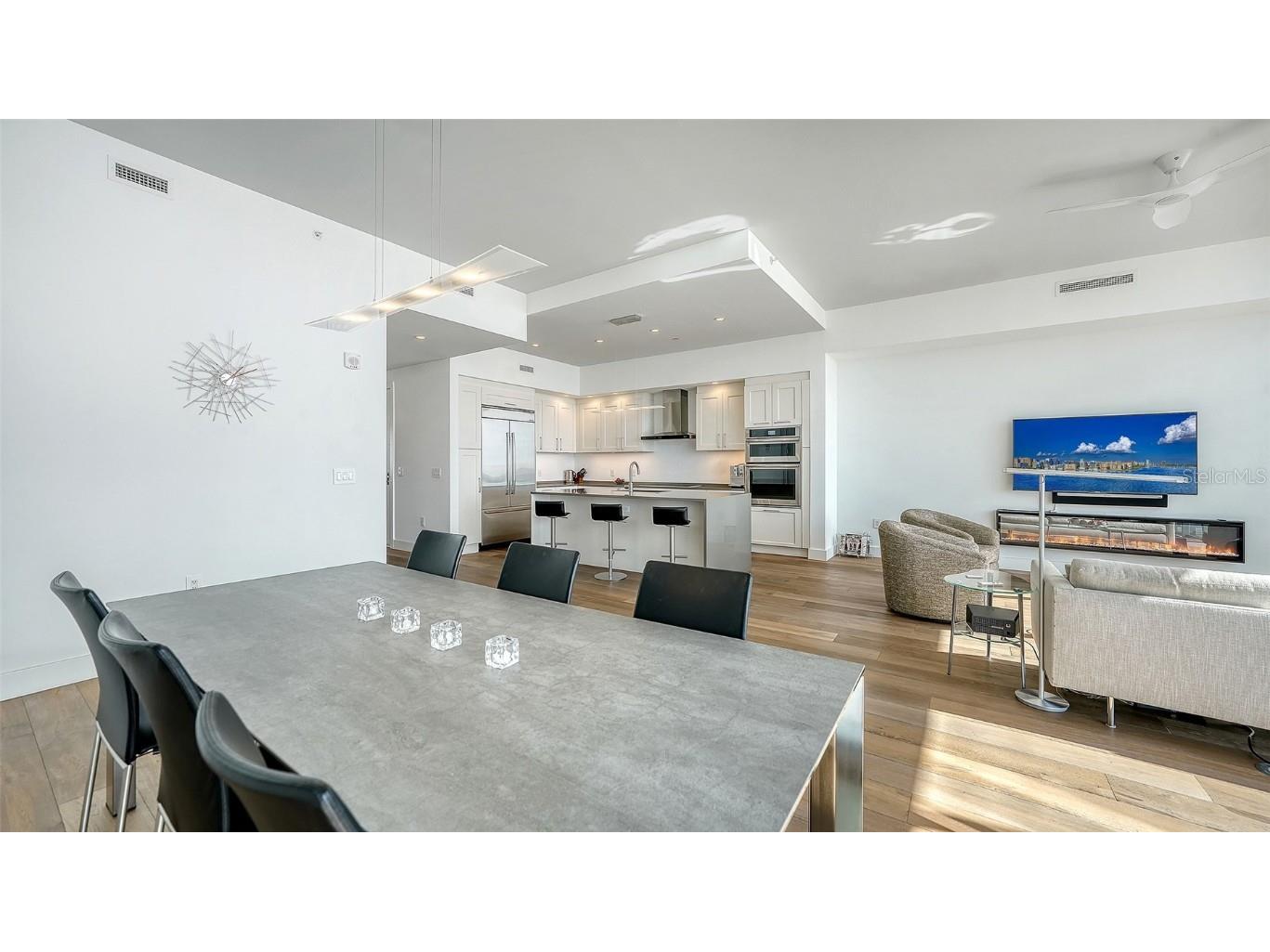 1155 N Gulfstream Avenue #1704 Sarasota FL 34236 - SARASOTA BAY A4676211 image15