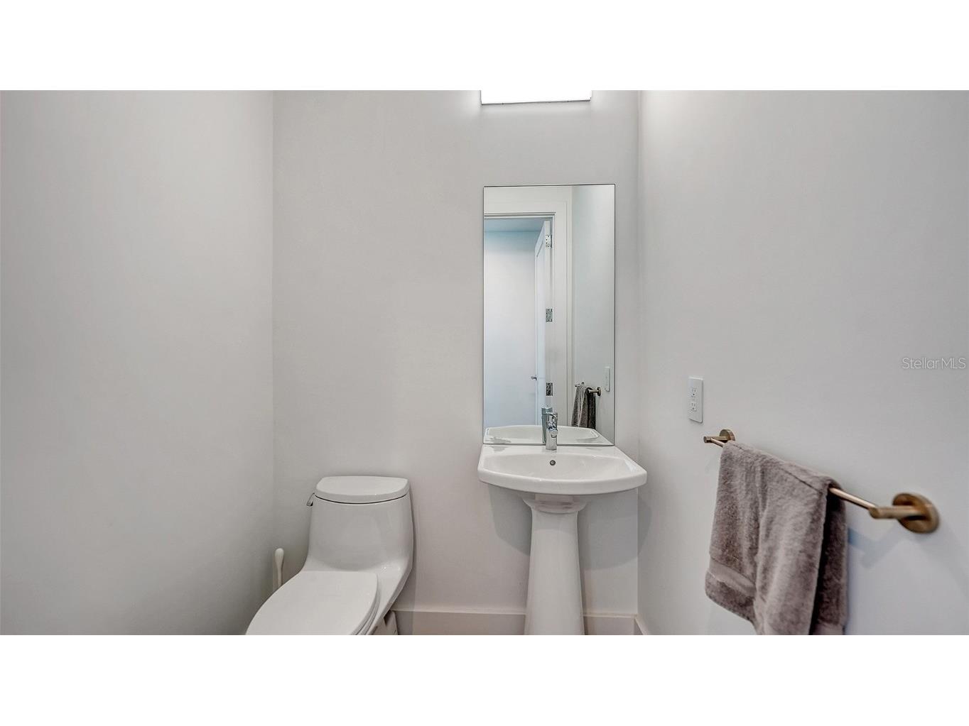 1155 N Gulfstream Avenue #1704 Sarasota FL 34236 - SARASOTA BAY A4676211 image24