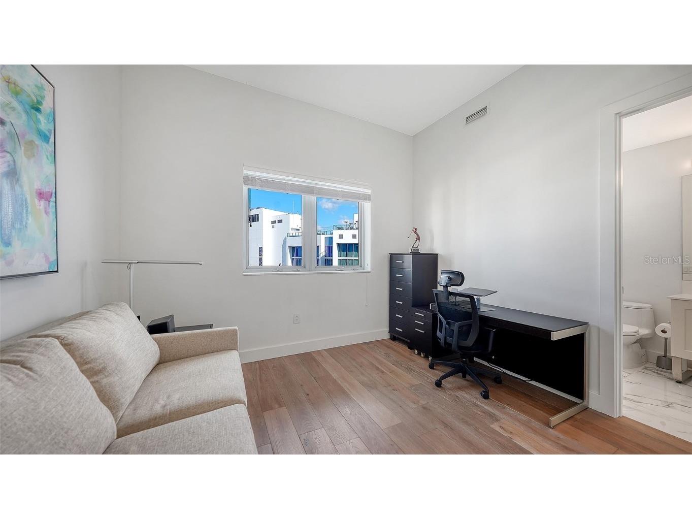 1155 N Gulfstream Avenue #1704 Sarasota FL 34236 - SARASOTA BAY A4676211 image33