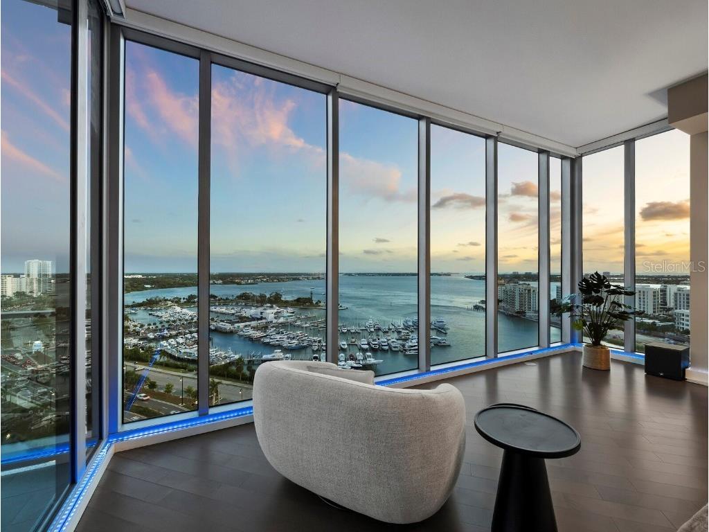 1155 N Gulfstream Avenue #1709 Sarasota FL 34236 A4670307 image2