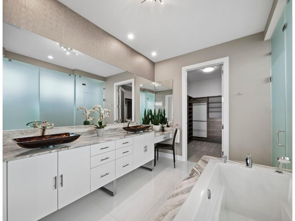 1155 N Gulfstream Avenue #1709 Sarasota FL 34236 A4670307 image26