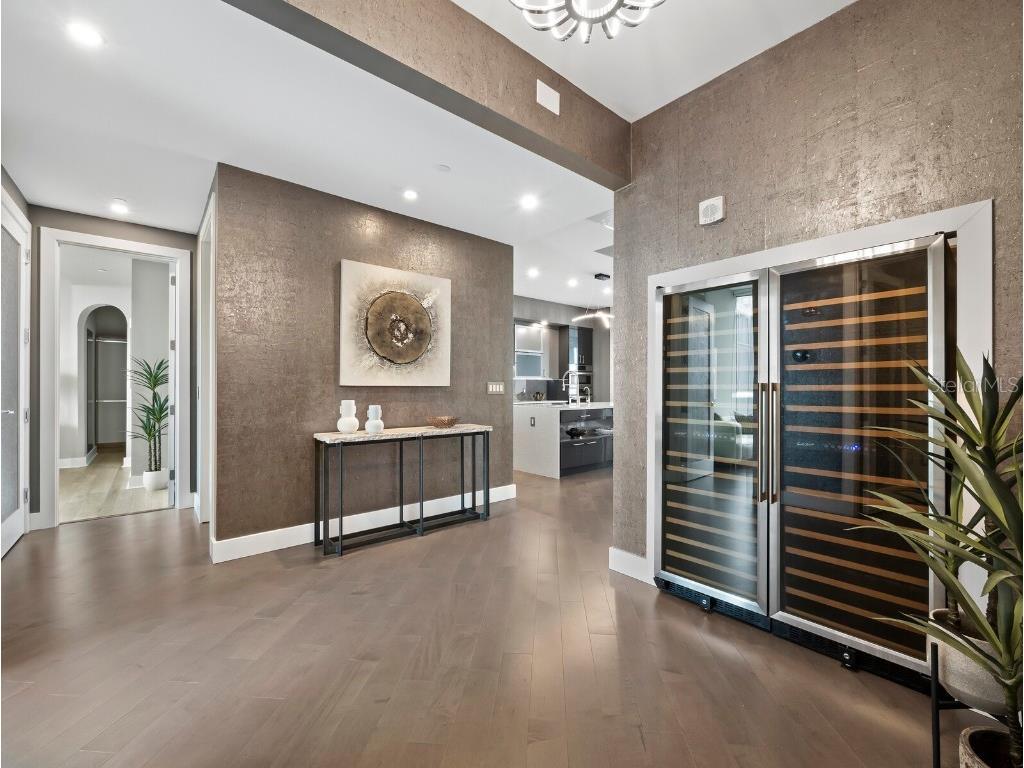 1155 N Gulfstream Avenue #1709 Sarasota FL 34236 A4670307 image3