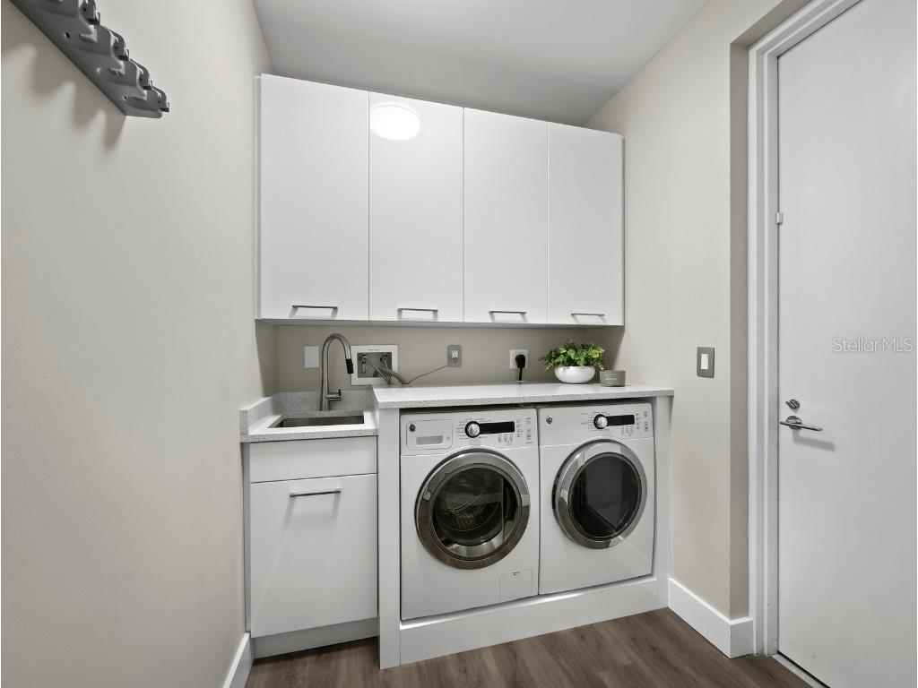 1155 N Gulfstream Avenue #1709 Sarasota FL 34236 A4670307 image39