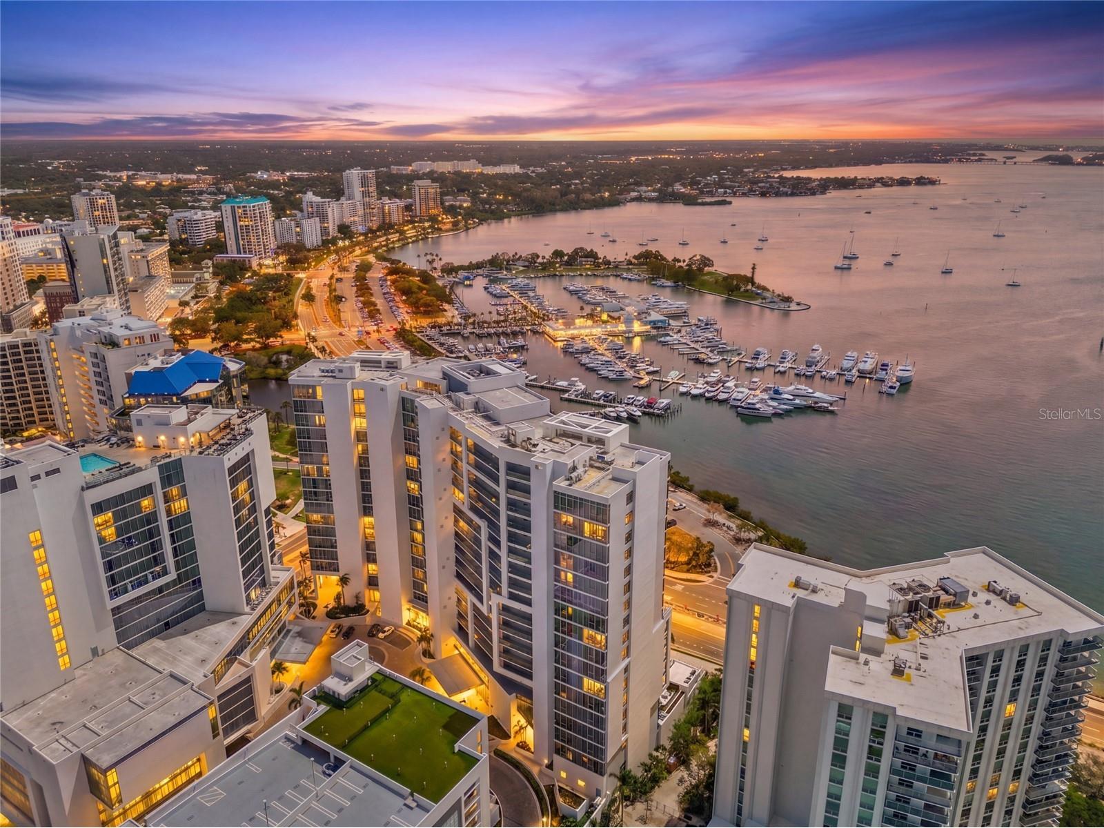 1155 N Gulfstream Avenue #306 Sarasota FL 34236 - SARASOTA BAY A4689553 image1