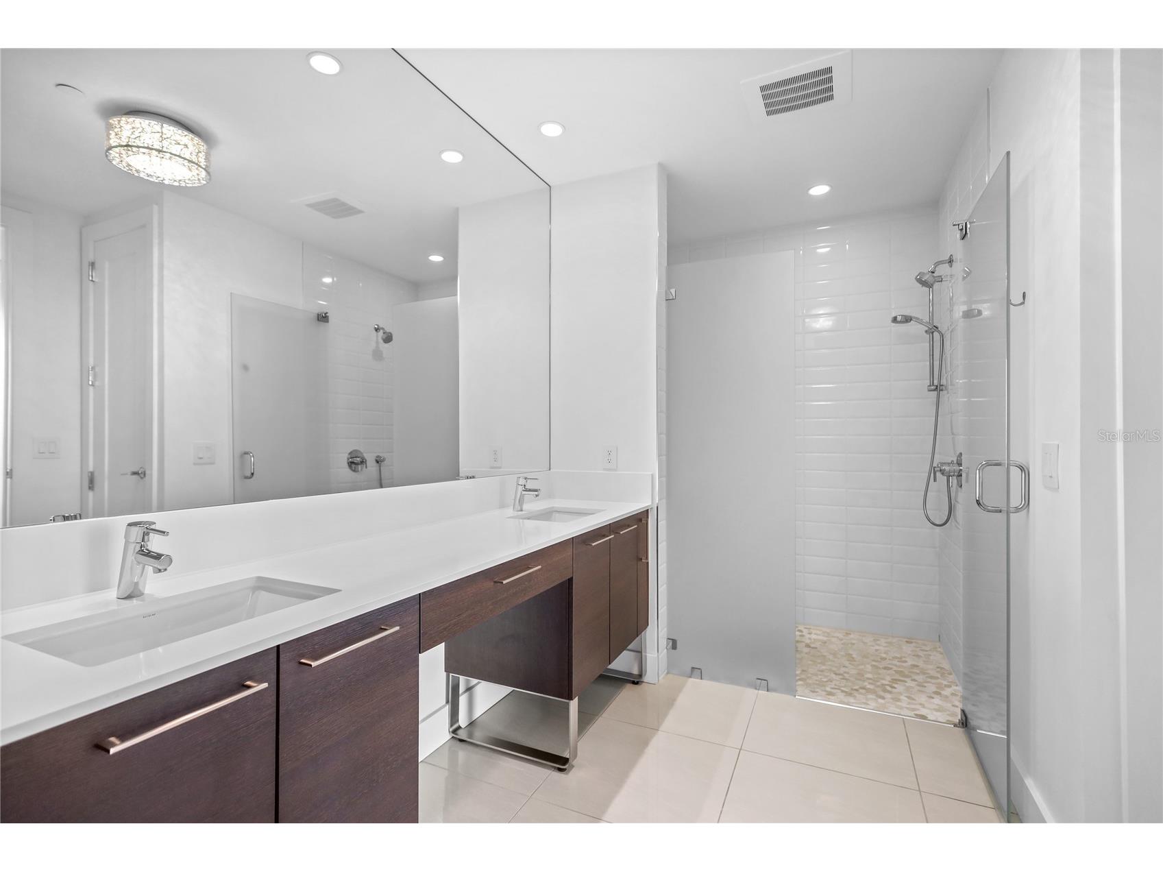 1155 N Gulfstream Avenue #306 Sarasota FL 34236 - SARASOTA BAY A4689553 image26