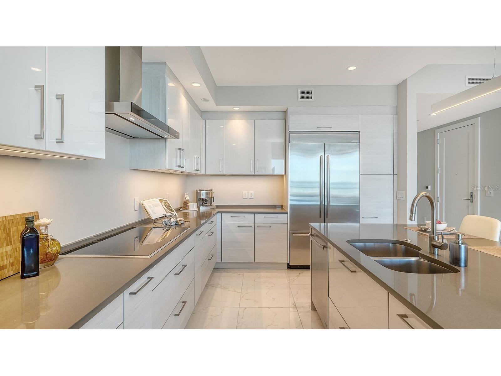1155 N Gulfstream Avenue #401 Sarasota FL 34236 A4689843 image32