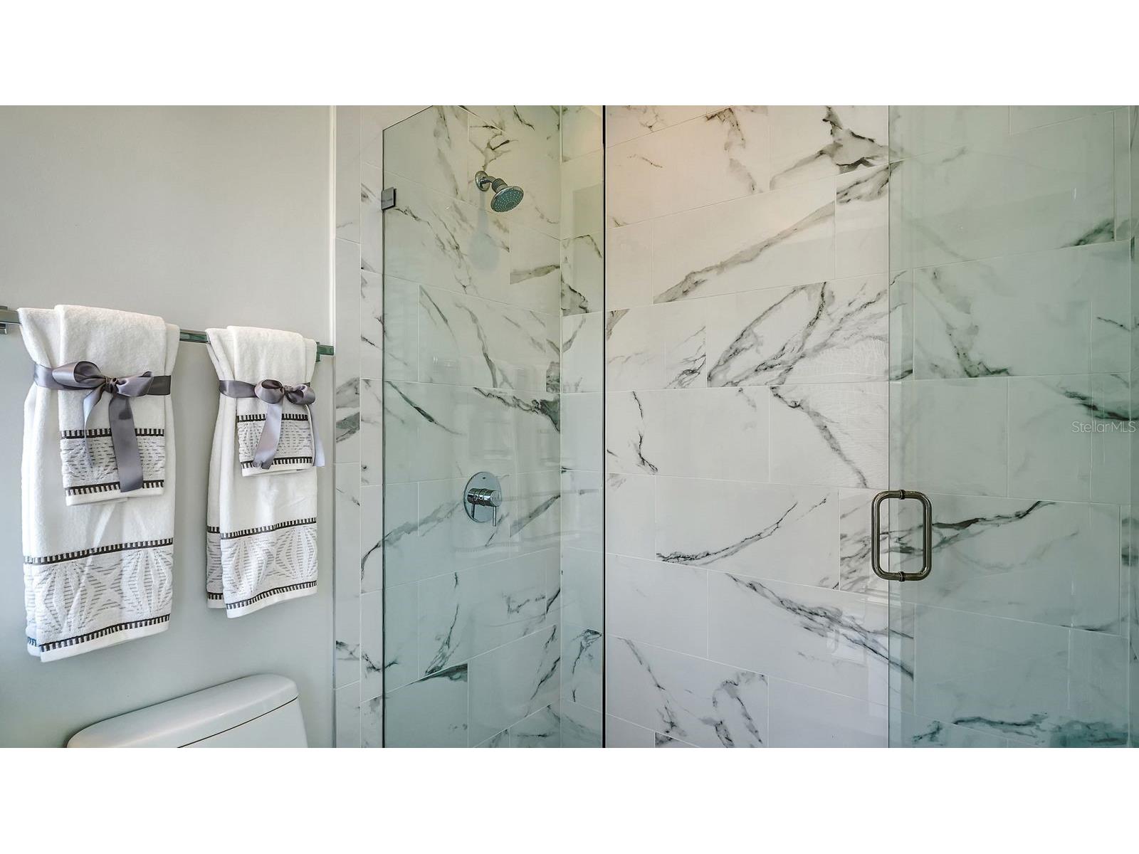1155 N Gulfstream Avenue #401 Sarasota FL 34236 A4689843 image52