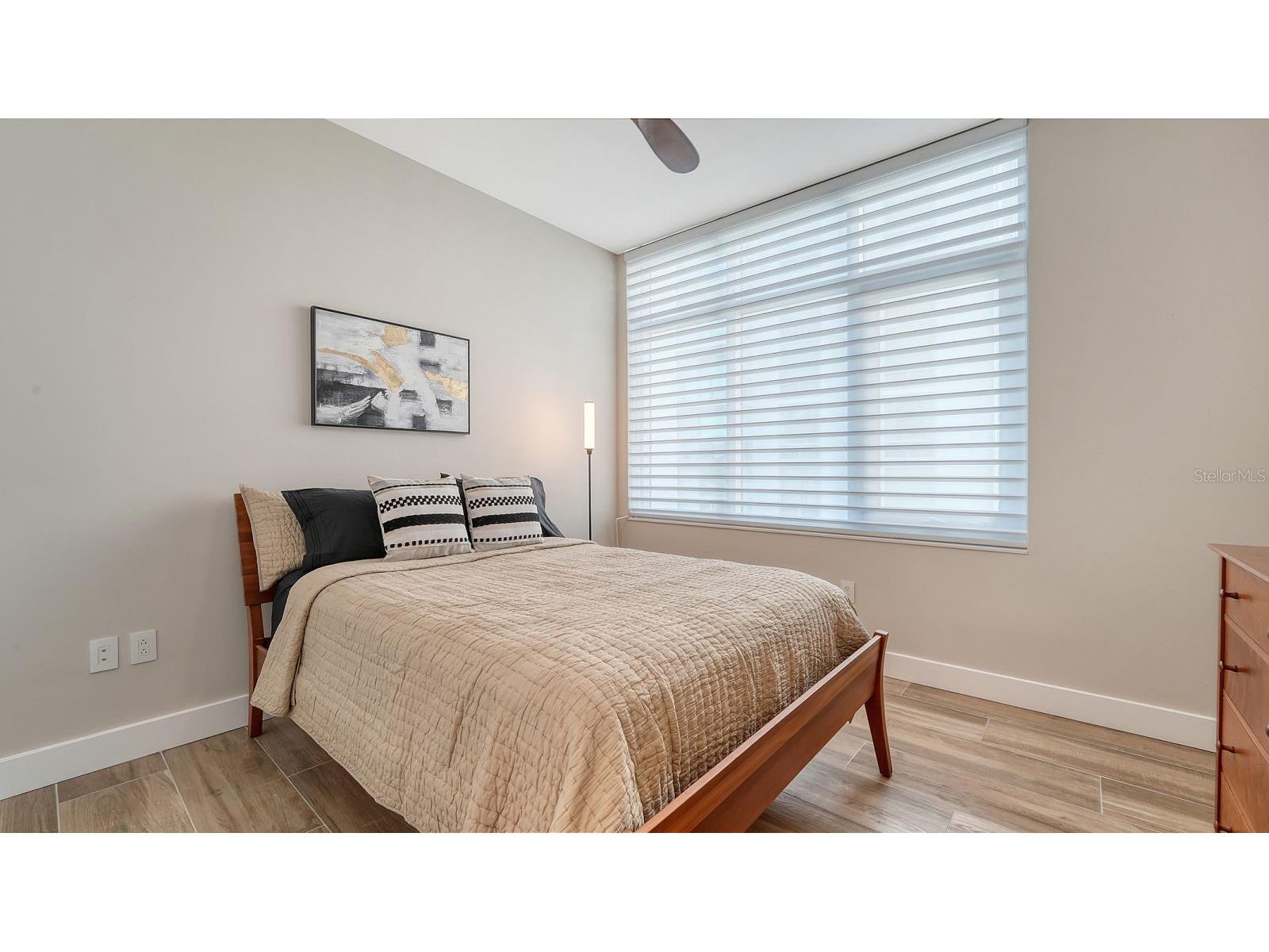 1155 N Gulfstream Avenue #401 Sarasota FL 34236 A4689843 image53