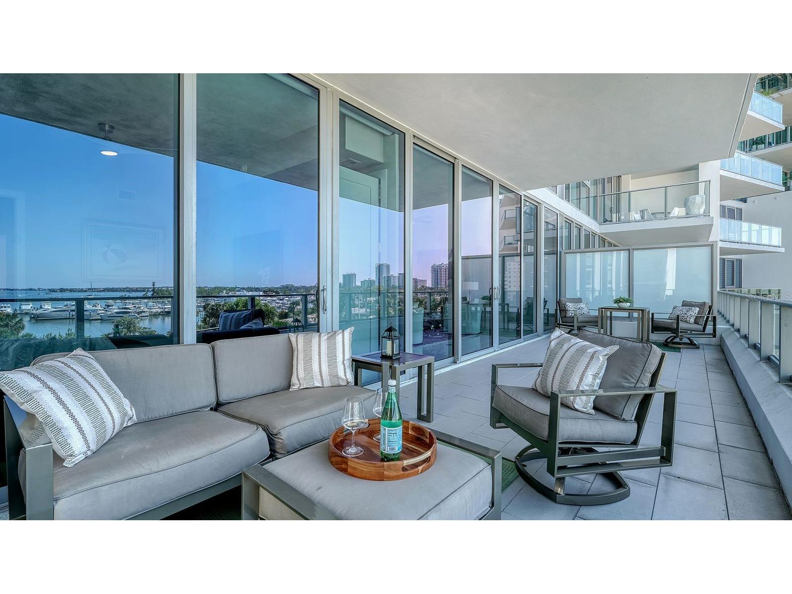 1155 N Gulfstream Avenue #401 Sarasota FL 34236 A4689843 image63