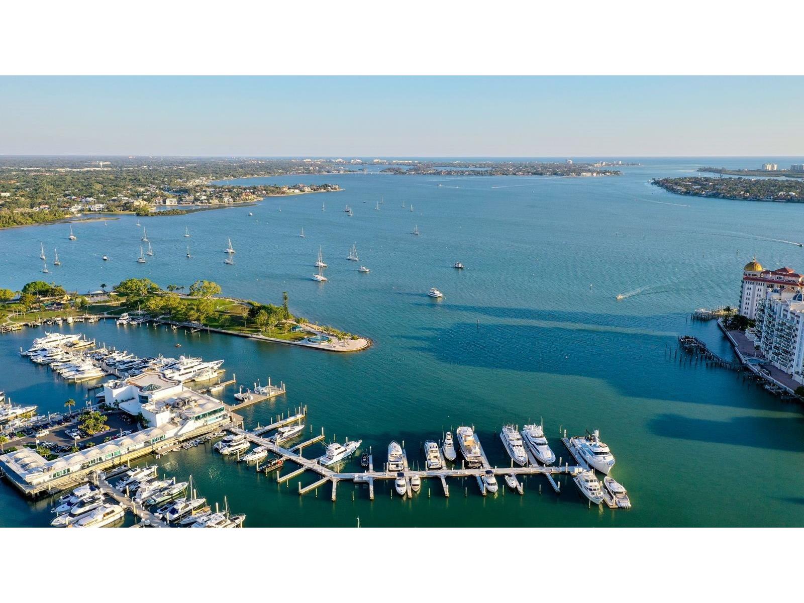 1155 N Gulfstream Avenue #401 Sarasota FL 34236 A4689843 image74