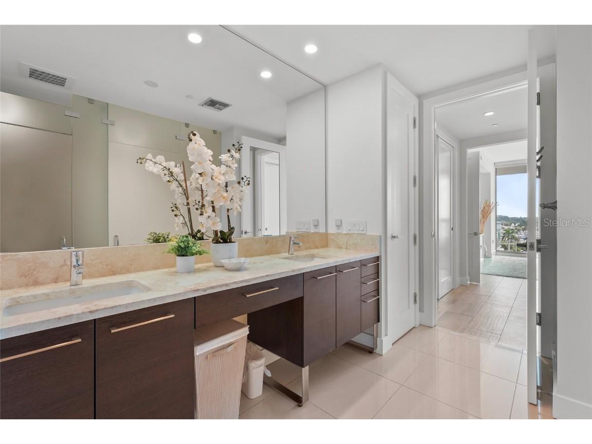 1155 N Gulfstream Avenue #508 Sarasota FL 34236 A4664512 image41