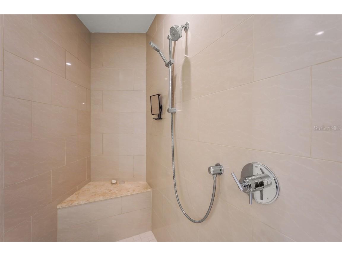 1155 N Gulfstream Avenue #508 Sarasota FL 34236 A4664512 image42