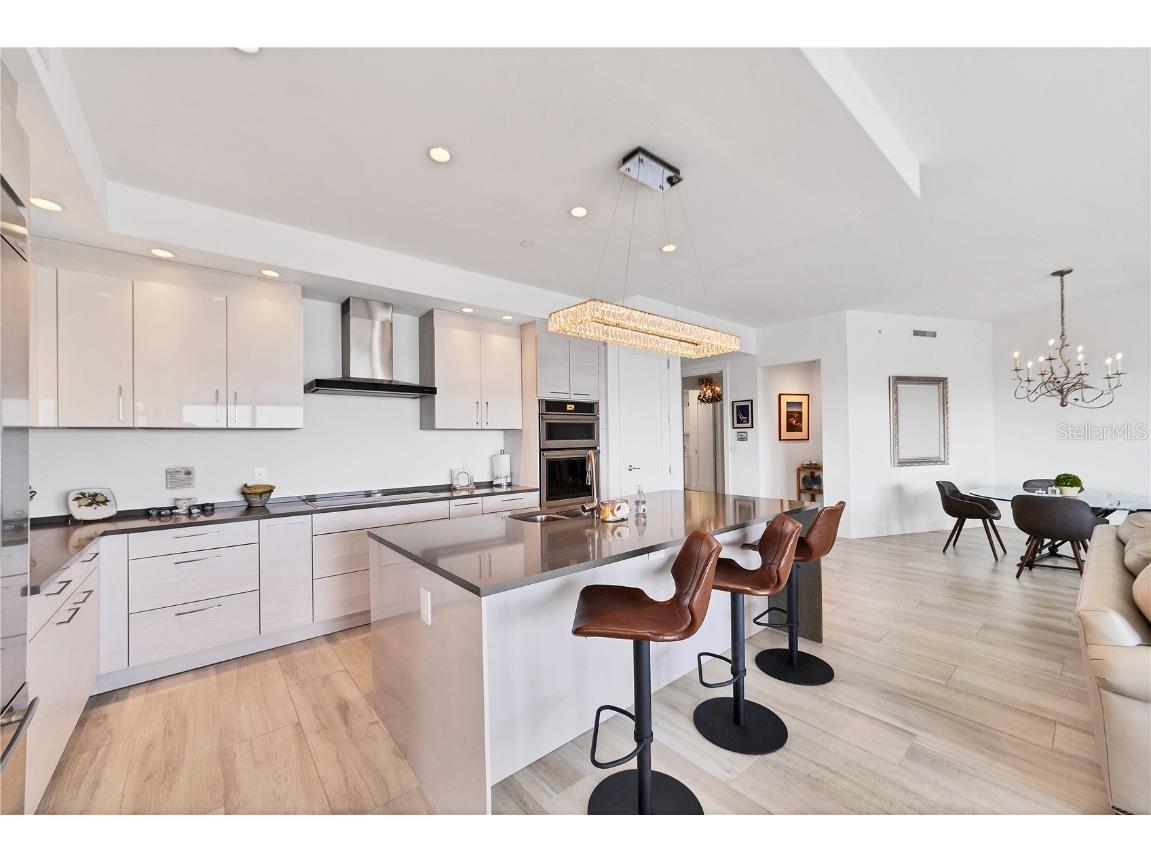 1155 N Gulfstream Avenue #802 Sarasota FL 34236 A4674218 image14