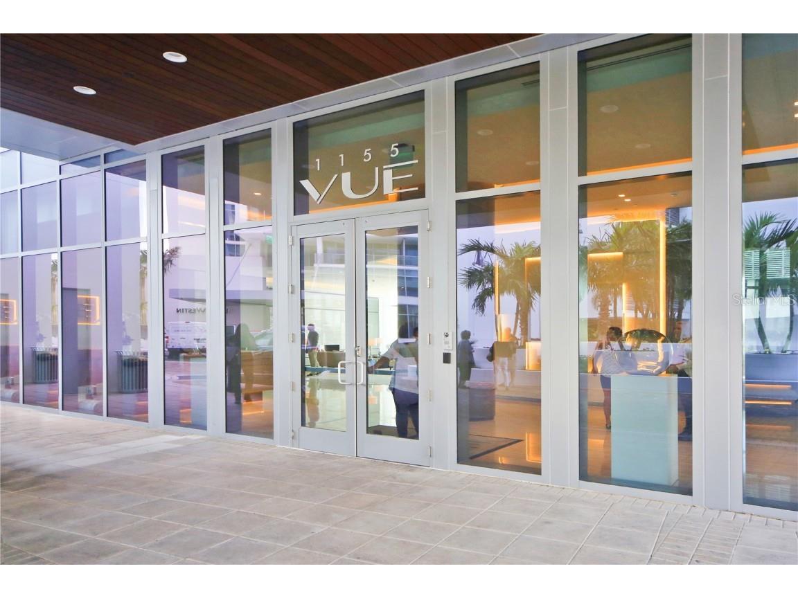 1155 N Gulfstream Avenue #802 Sarasota FL 34236 A4674218 image2