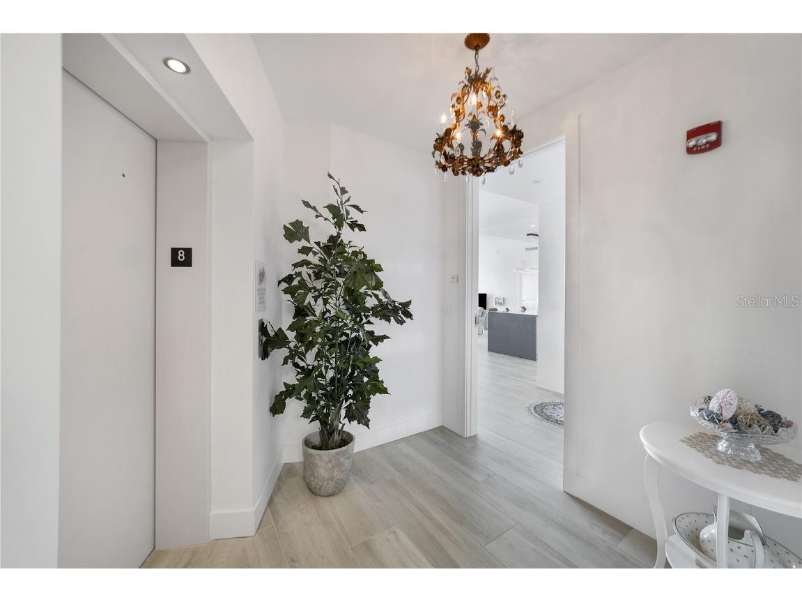 1155 N Gulfstream Avenue #802 Sarasota FL 34236 A4674218 image4