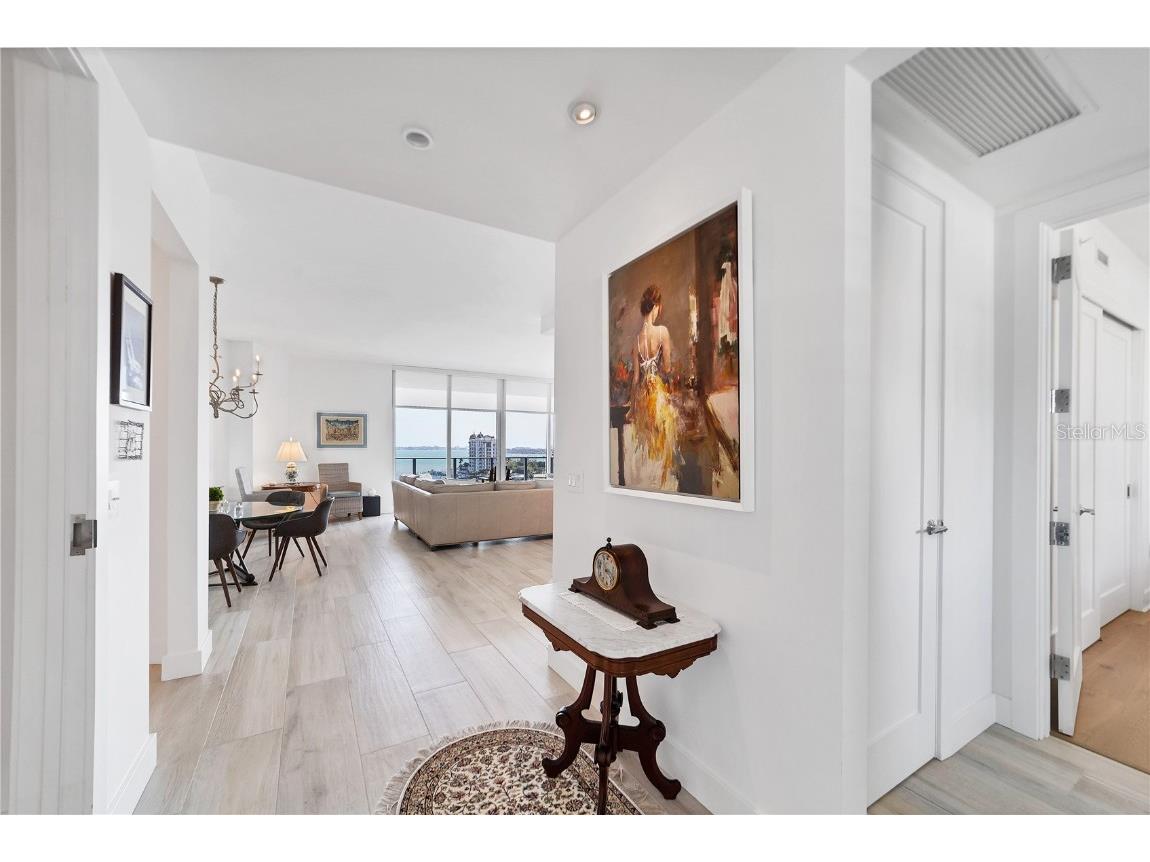 1155 N Gulfstream Avenue #802 Sarasota FL 34236 A4674218 image5