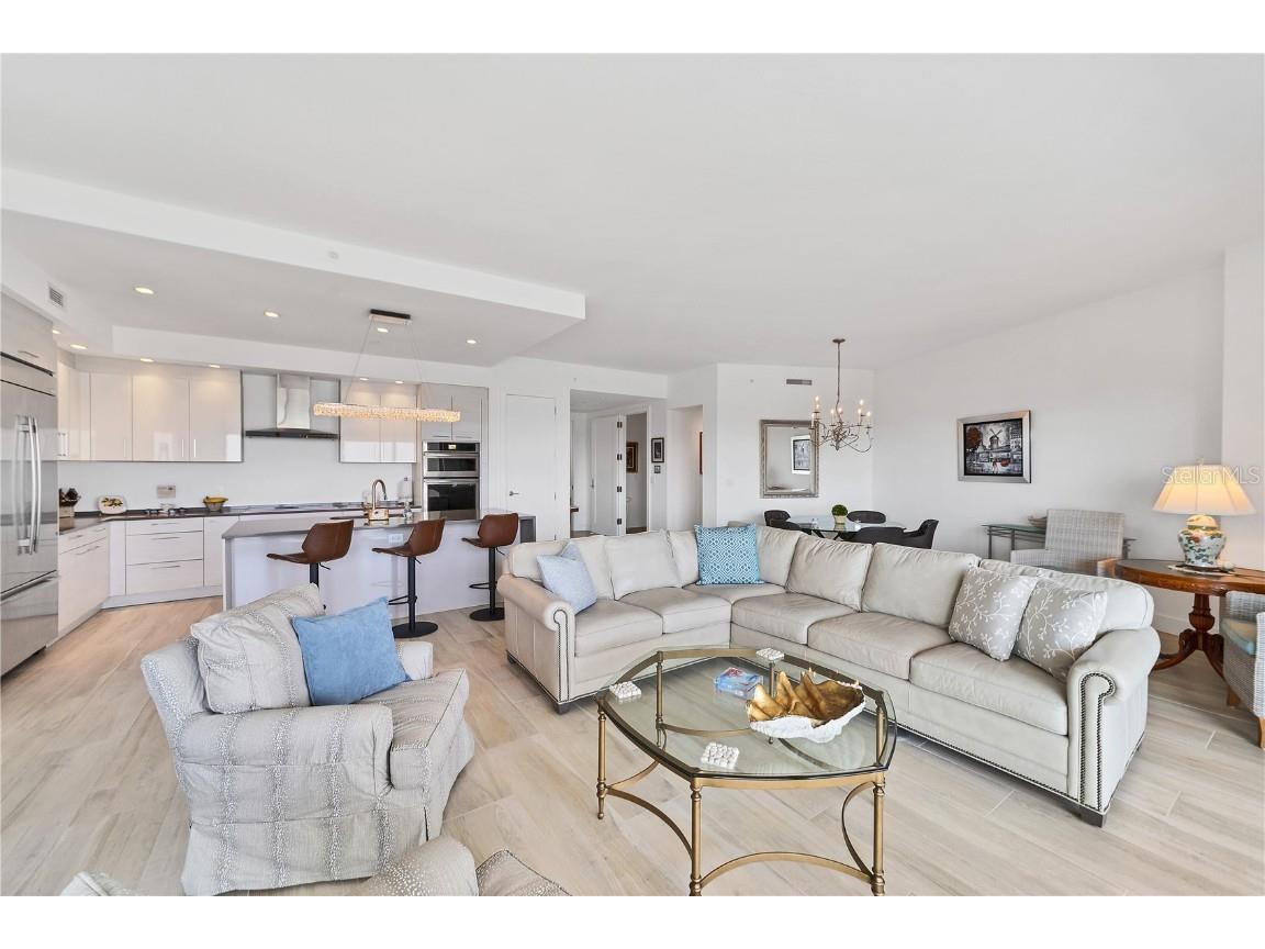 1155 N Gulfstream Avenue #802 Sarasota FL 34236 A4674218 image9