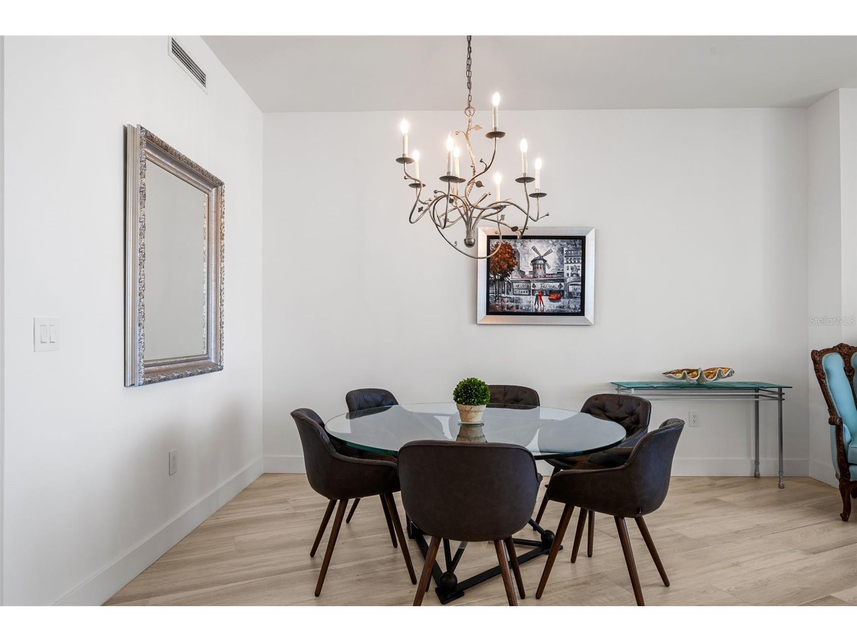 1155 N Gulfstream Avenue #802 Sarasota FL 34236 A4684831 image24