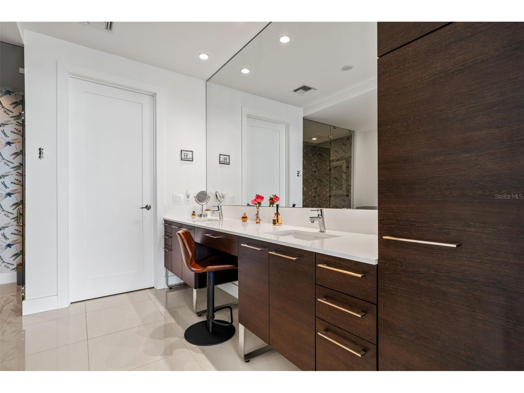 1155 N Gulfstream Avenue #802 Sarasota FL 34236 A4684831 image38