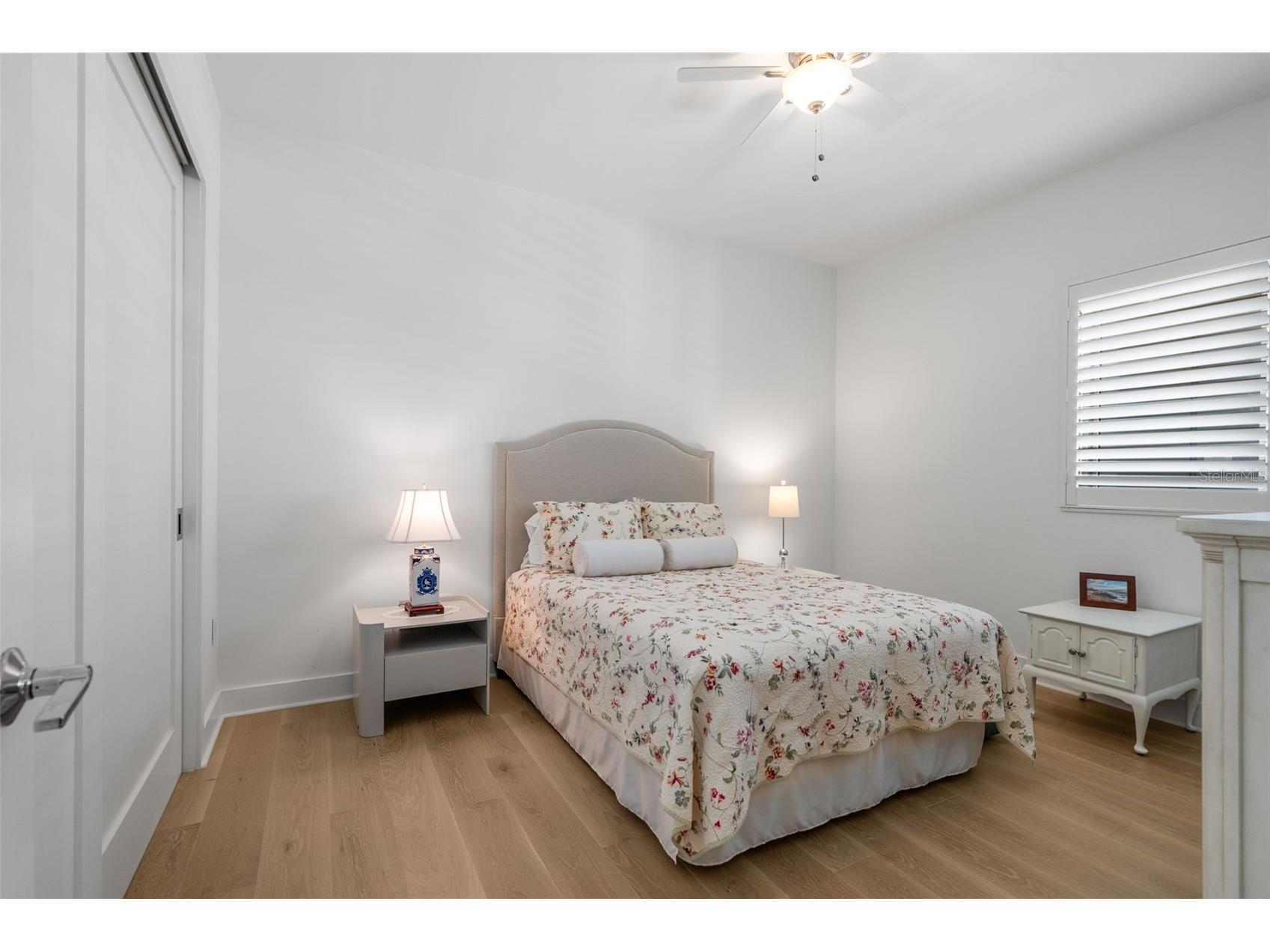 1155 N Gulfstream Avenue #802 Sarasota FL 34236 A4684831 image49