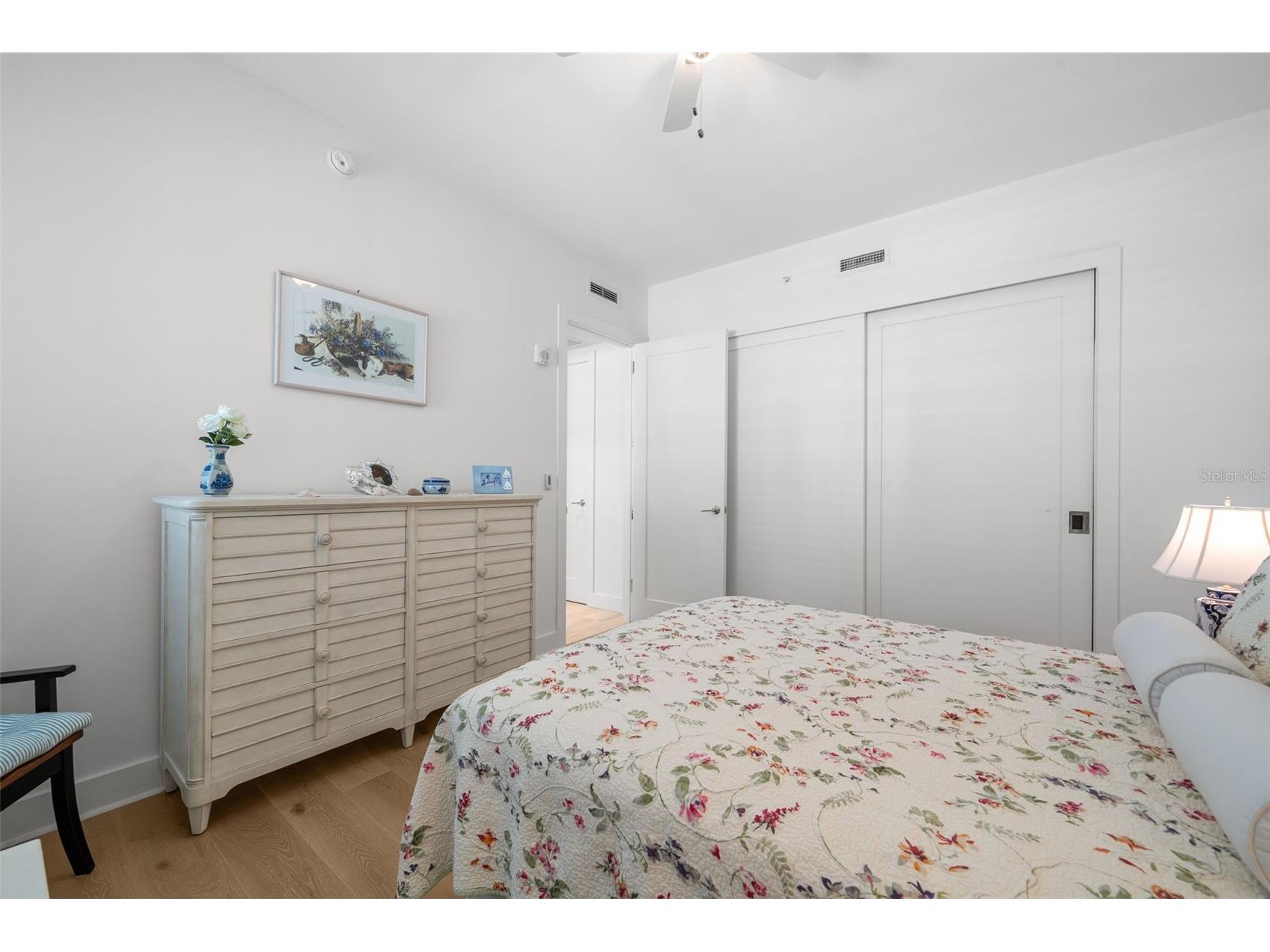 1155 N Gulfstream Avenue #802 Sarasota FL 34236 A4684831 image50