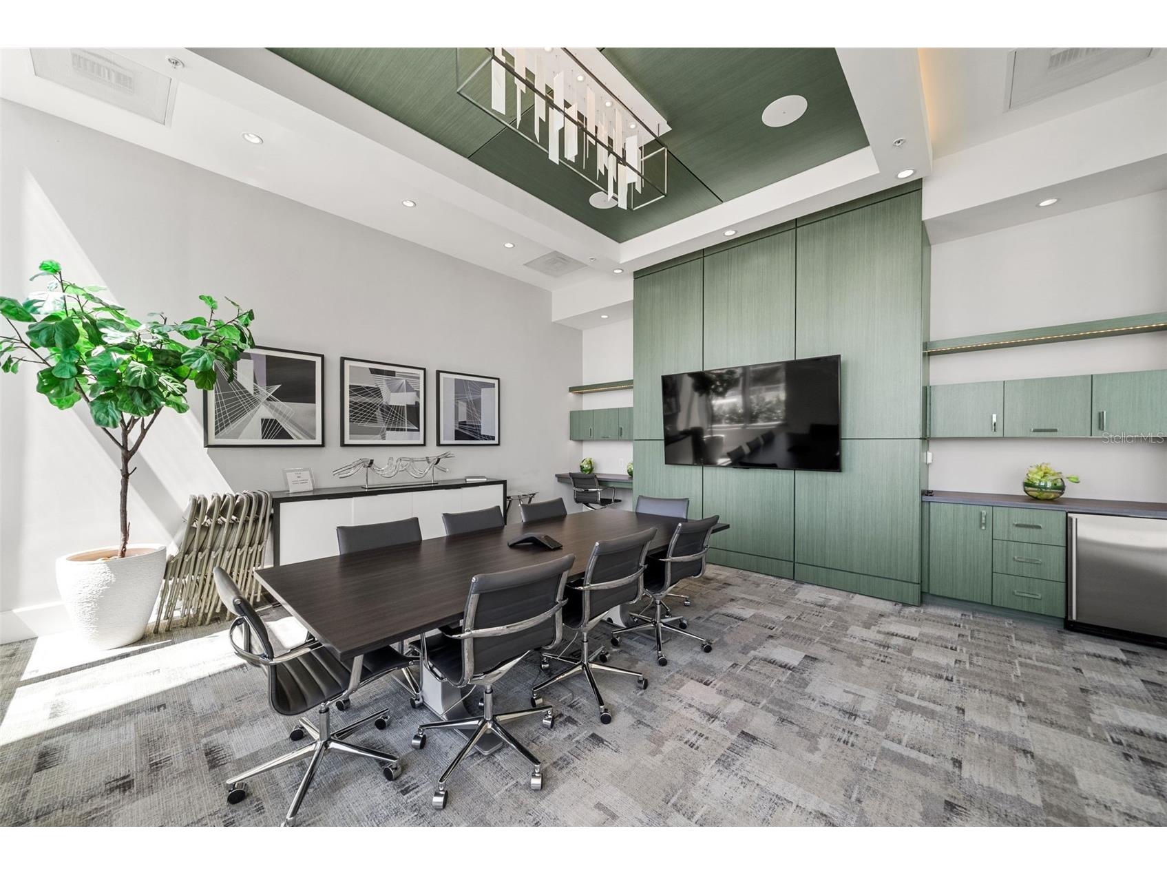 1155 N Gulfstream Avenue #802 Sarasota FL 34236 A4684831 image87