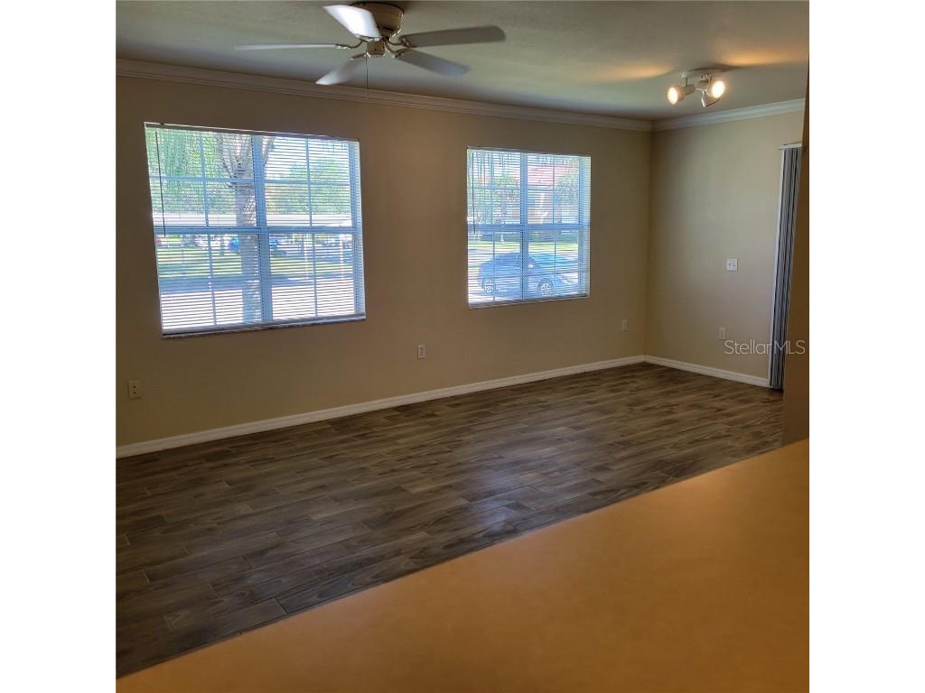 1155 Villagio Circle #102 Sarasota FL 34237 A4655593 image7