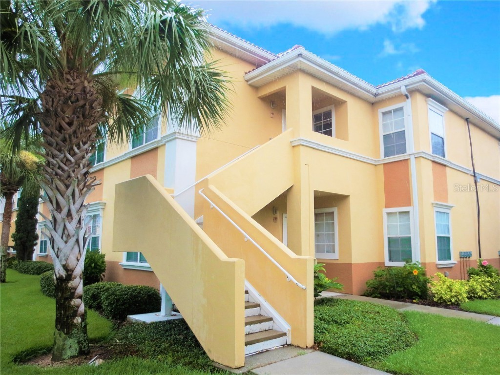 1155 Villagio Circle #204 Sarasota FL 34237 A4552146 image1