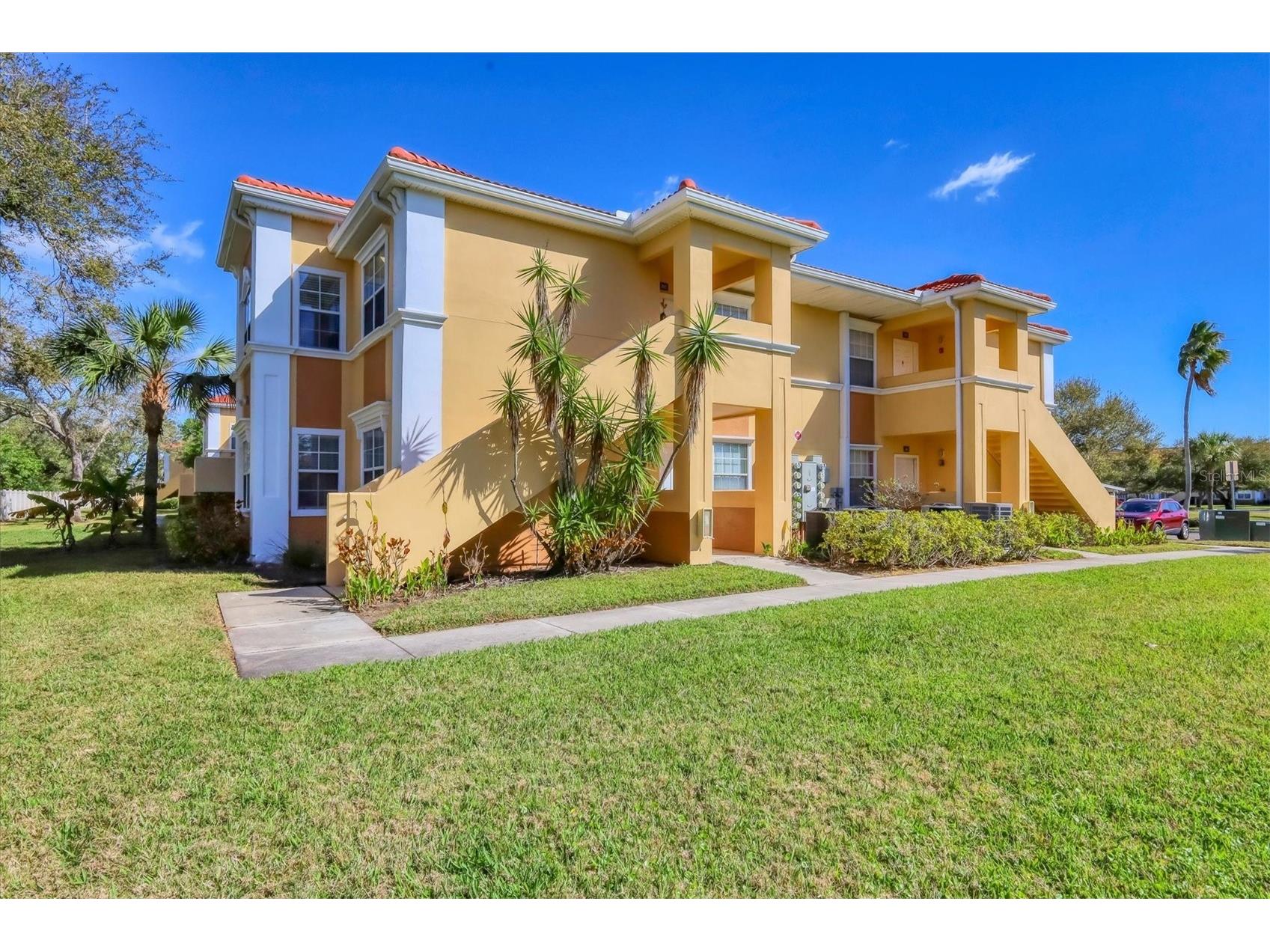 1155 Villagio Circle #205 Sarasota FL 34237 A4683439 image1