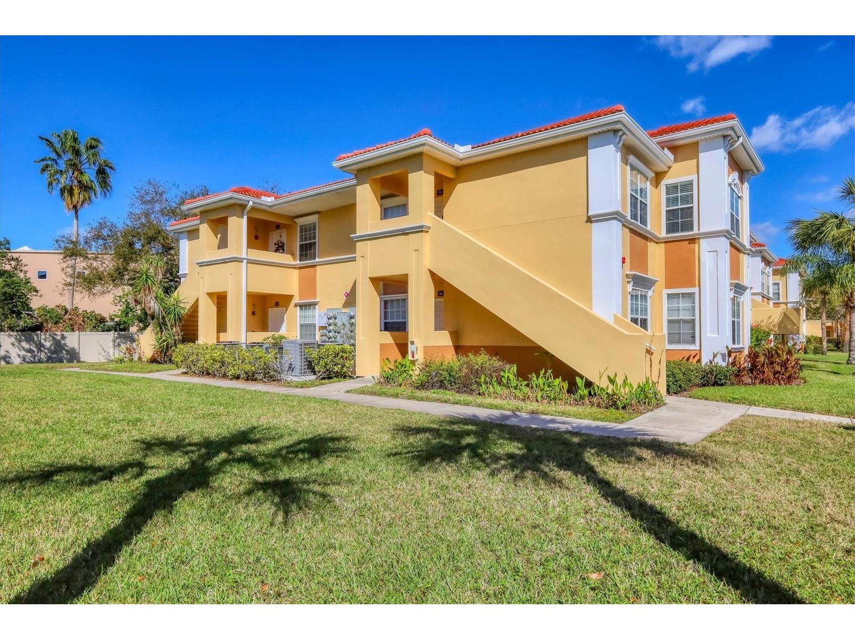 1155 Villagio Circle #205 Sarasota FL 34237 A4683439 image2