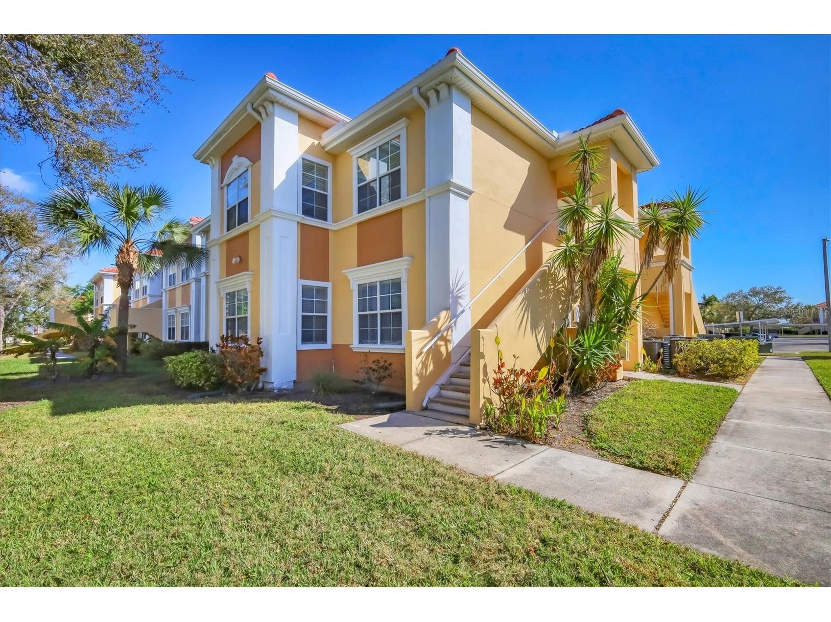 1155 Villagio Circle #205 Sarasota FL 34237 A4683439 image3