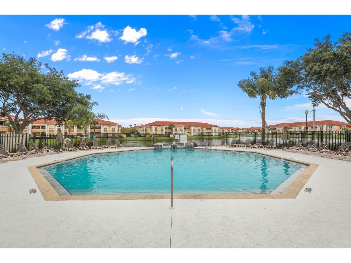 1155 Villagio Circle #205 Sarasota FL 34237 A4683439 image42