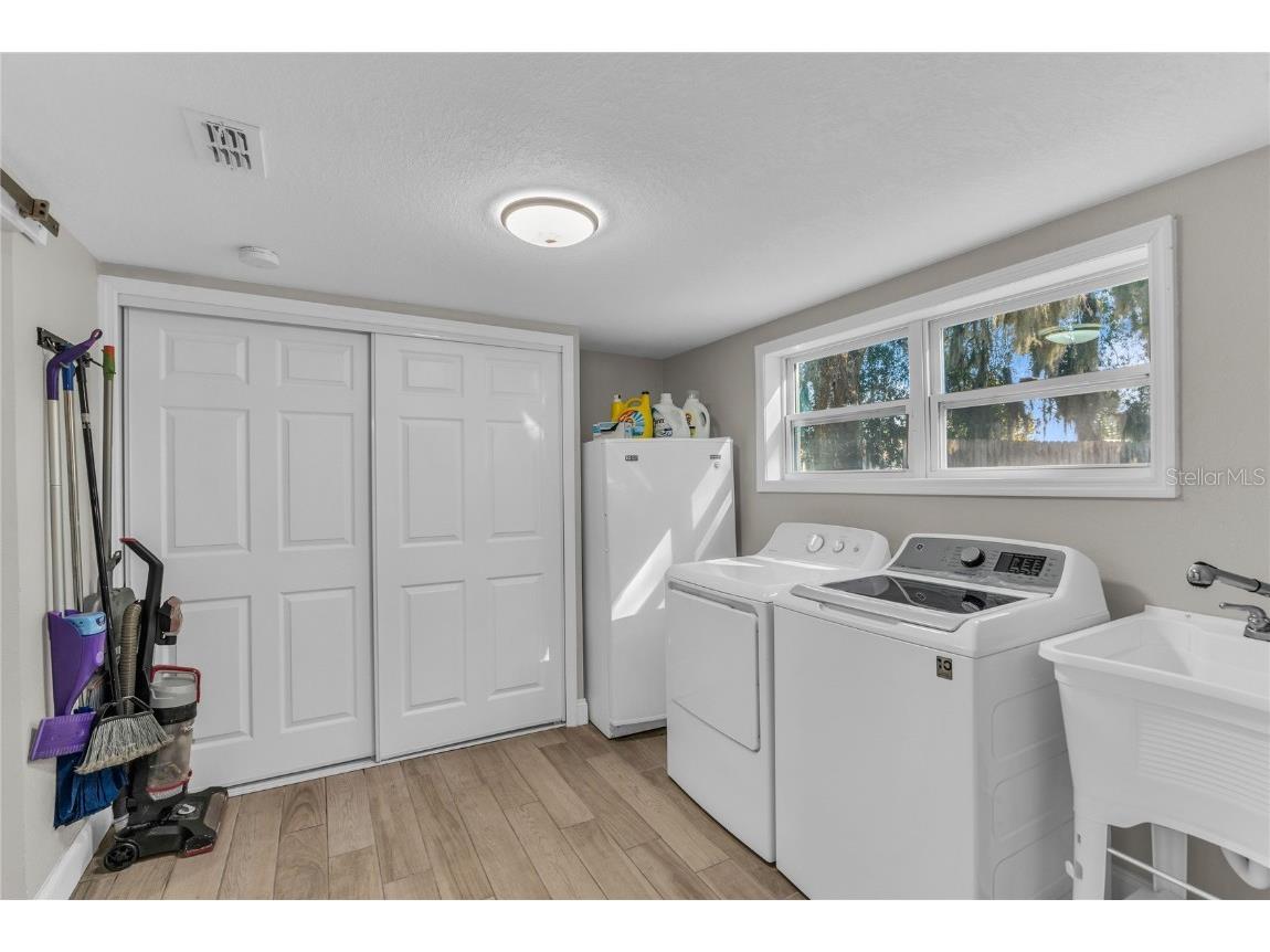 1155 Wells Avenue Tavares FL 32778 O6365275 image30