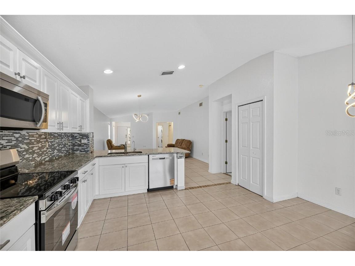 11550 Crestlake Village Drive Riverview FL 33569 TB8444956 image32