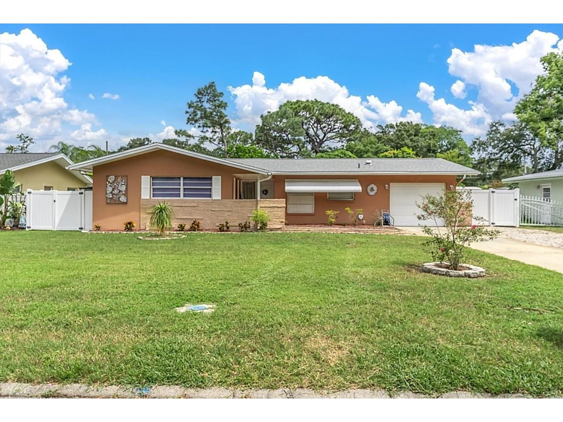 11553 Oval Drive W Largo FL 33774 TB8302613 image1